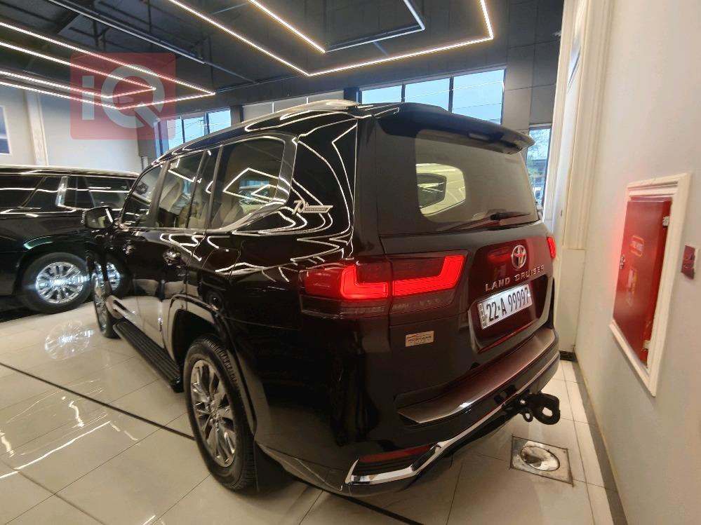 تويوتا لاندكروزر